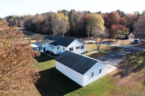 3051 Pierce Rd, Saluda, VA 23149 photo 7