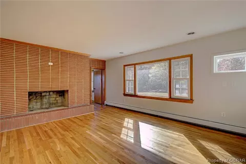 3051 Pierce Rd, Saluda, VA 23149 photo 11