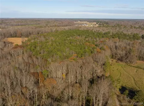 7083 Caffee Creek Ln, Gloucester, VA 23061 photo 17