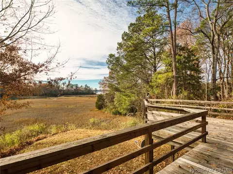 7083 Caffee Creek Ln, Gloucester, VA 23061 photo 19