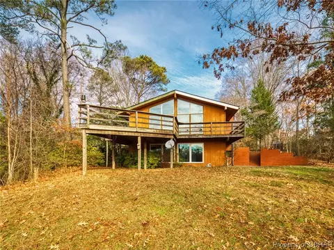 7083 Caffee Creek Ln, Gloucester, VA 23061 photo 20
