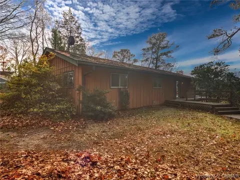 7083 Caffee Creek Ln, Gloucester, VA 23061 photo 9