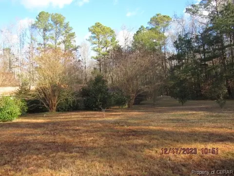 5807 Winterberry, Gloucester, VA 23061 photo 4