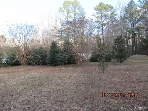 5807 Winterberry, Gloucester, VA 23061 photo 3
