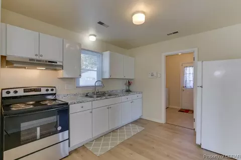 506 Angela Ct, Hampton, VA 23669 photo 20