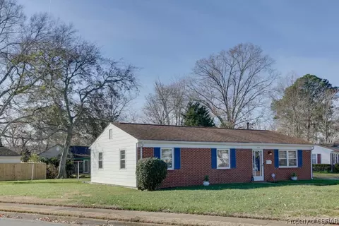 506 Angela Ct, Hampton, VA 23669