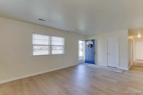 506 Angela Ct, Hampton, VA 23669 photo 8