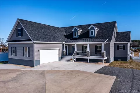 71 Ashley Cove Ln, White Stone, VA 22578