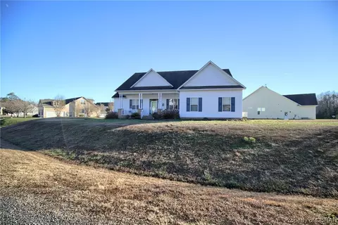 6520 Wysteria Ln, Gloucester, VA 23061