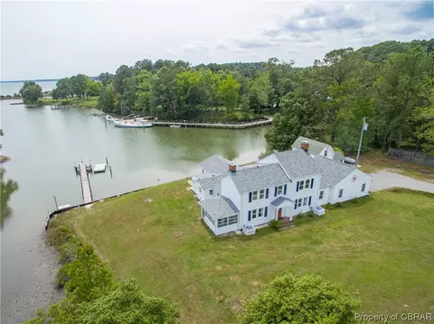 18210 General Puller Hwy, Deltaville, VA 23043