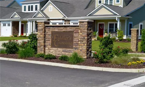 7416 Sinclair Way #D, Gloucester, VA 23061 photo 2