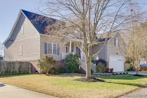 4 Willow Rd, Hampton, VA 23664 photo 2