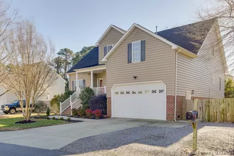 4 Willow Rd, Hampton, VA 23664 photo 3
