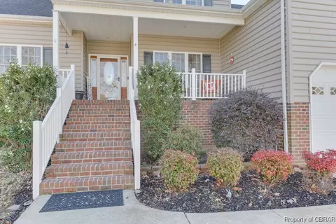 4 Willow Rd, Hampton, VA 23664 photo 5