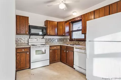 5477 Pikes Way, Gloucester, VA 23061 photo 11