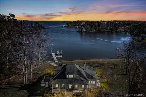 97 Killneck Ln, Lottsburg, VA 22511