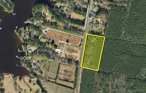 000 E New Point Comfort Hwy, Mathews, VA 23109