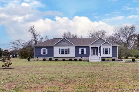 1716 Abingdon Ln, Hayes, VA 23072