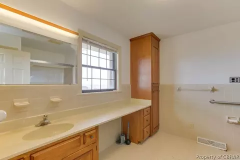 1636 York River Dr, Gloucester Point, VA 23062 photo 37
