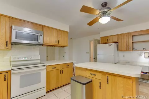 1636 York River Dr, Gloucester Point, VA 23062 photo 23