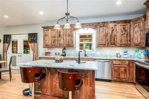 6092 Pear Field Ln, Gloucester, VA 23061 photo 9