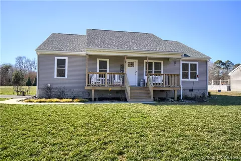 4944 Chestnut Fork Rd, Gloucester, VA 23061