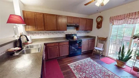 7374 Jeanne Dr, Gloucester, VA 23061 photo 15