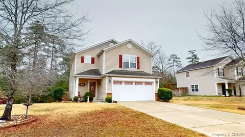 7374 Jeanne Dr, Gloucester, VA 23061 photo 2
