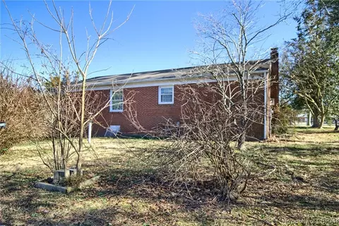 7470 Roaring Springs Rd, Gloucester, VA 23061 photo 4