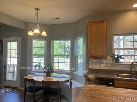 3675 Mariners Dr, Hayes, VA 23072 photo 10