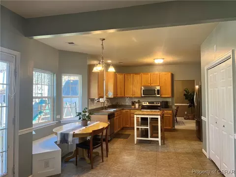 3675 Mariners Dr, Hayes, VA 23072 photo 12