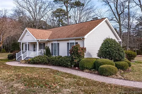 1243 Fox Point Rd, Reedville, VA 22539