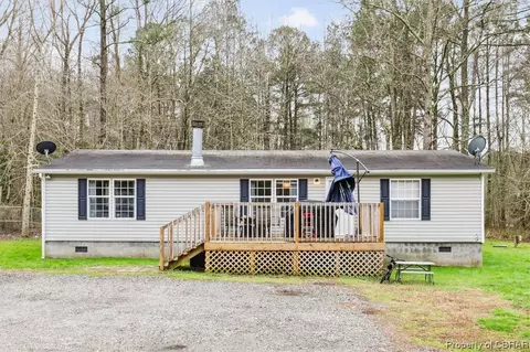 6891 Horseshoe Ln, Gloucester, VA 23061