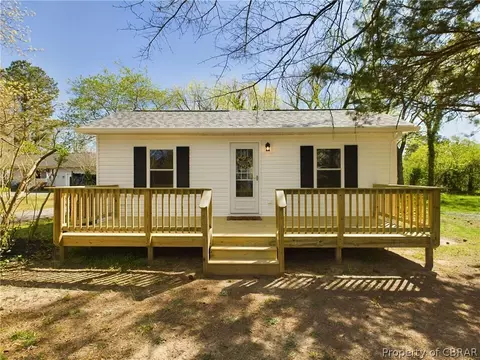 6864 Fields Landing Rd, Hayes, VA 23072 photo 5