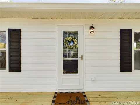 6864 Fields Landing Rd, Hayes, VA 23072 photo 10