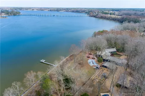 1081 Holland Point Rd, Dutton, VA 23050 photo 3