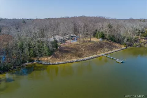 1081 Holland Point Rd, Dutton, VA 23050 photo 5