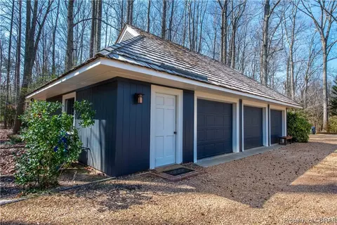 1081 Holland Point Rd, Dutton, VA 23050 photo 37
