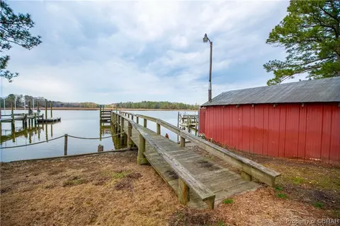 2515 Red Bank Rd, Gloucester, VA 23061 photo 6