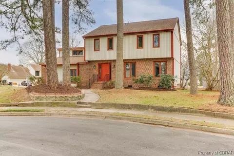 301 N Starfish Ct, Hampton, VA 23669 photo 3