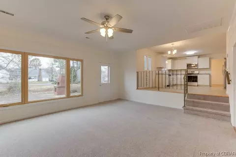 301 N Starfish Ct, Hampton, VA 23669 photo 16