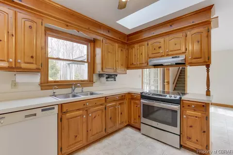 5455 Jonquil Ln, Gloucester, VA 23061 photo 17