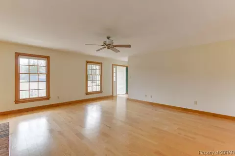5455 Jonquil Ln, Gloucester, VA 23061 photo 6