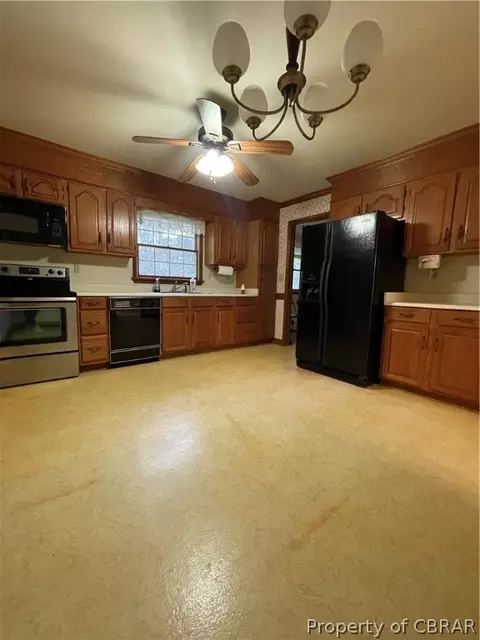 3056 Pierce Rd, Saluda, VA 23149 photo 7
