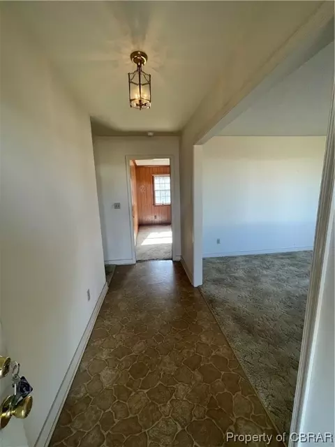 3056 Pierce Rd, Saluda, VA 23149 photo 4