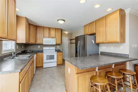 6256 Fletcher Rd, Gloucester, VA 23061 photo 11