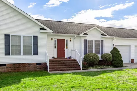 6256 Fletcher Rd, Gloucester, VA 23061 photo 3