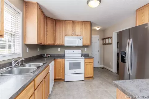 6256 Fletcher Rd, Gloucester, VA 23061 photo 10