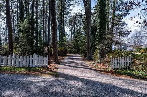 132 Orchard Point Dr, Weems, VA 22576 photo 37