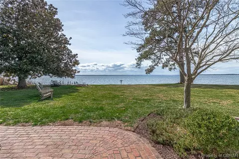 132 Orchard Point Dr, Weems, VA 22576 photo 31